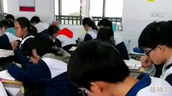 学生C了老师一节课，竟引发全校师生热议，幕后真相让人目瞪口呆！